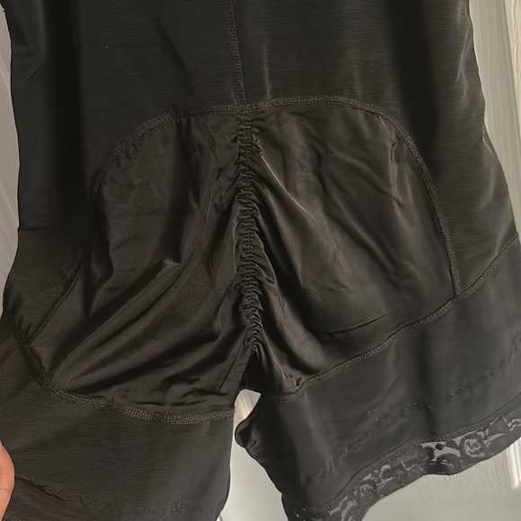 No Waist Allowed | Everyday Waist Slimming Shapewear with Straps - Picture 14 of 15